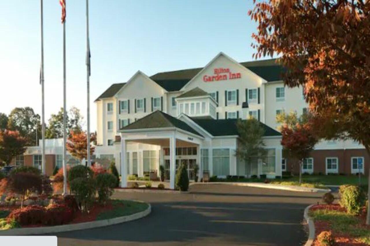 Hilton Garden Inn Milford Esterno foto