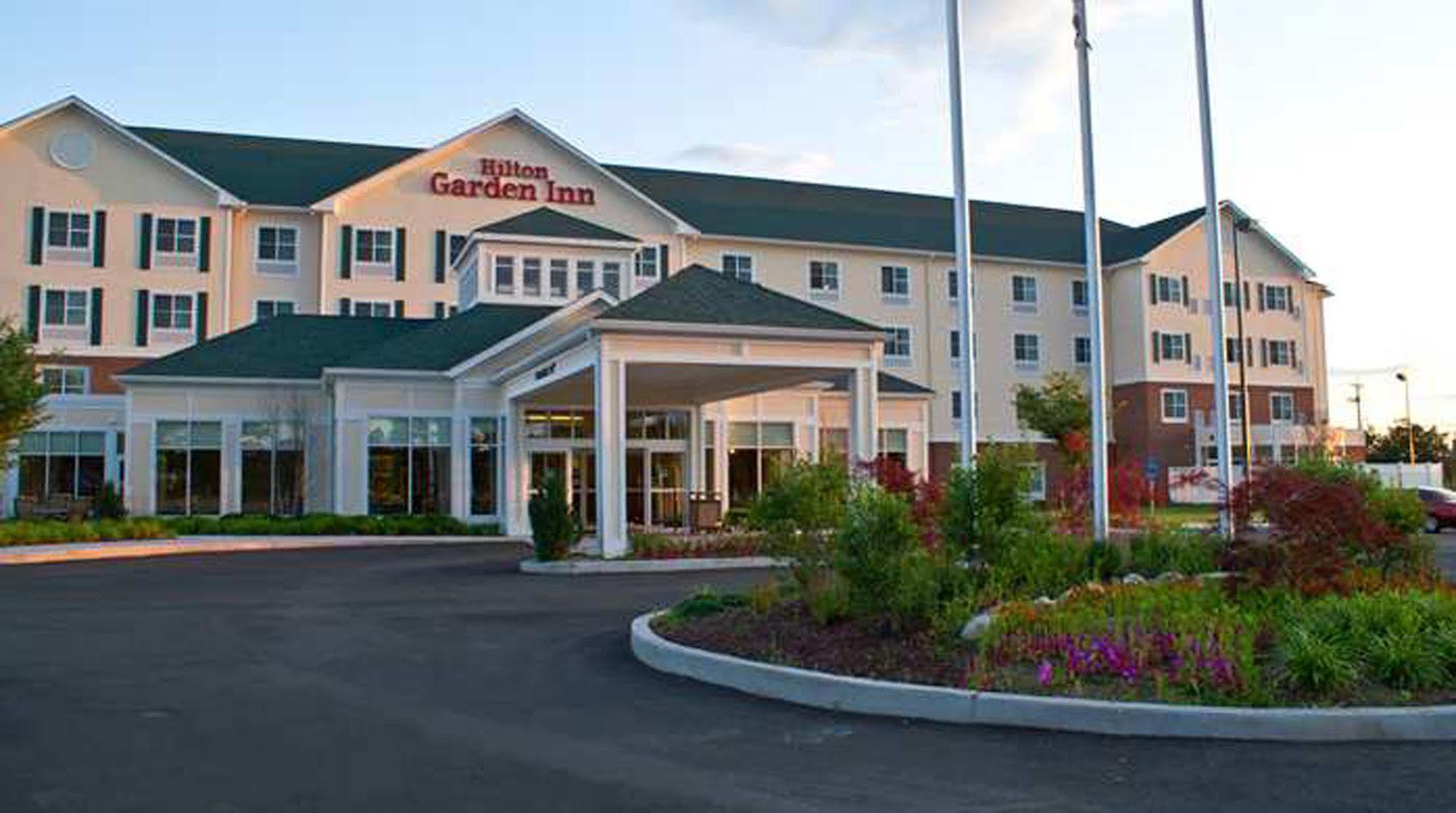 Hilton Garden Inn Milford Esterno foto